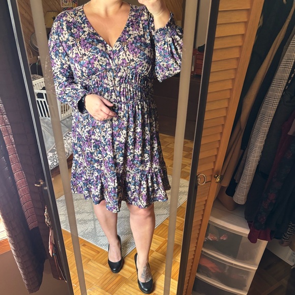 Reitmans Dresses & Skirts - Reitmans floral print v neck dress size XL - stretch new with tags